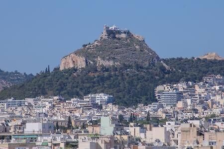 Studio With Private Terrace And View Of Acropolis! Athén Kültér fotó
