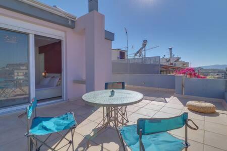 Studio With Private Terrace And View Of Acropolis! Athén Kültér fotó
